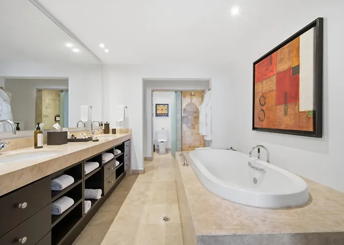 Presidential Three Bedroom Ocean View - Casa Del Mar Apartment *